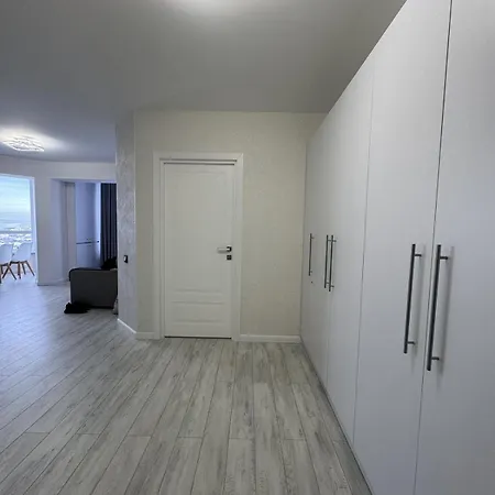 Airport-hotel 60 Apartment *