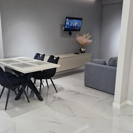 Airport-hotel 60 Apartment *